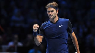 Roger Federer ballt die Siegerfaust