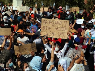 Demonstranten auf Moria.