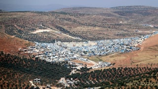 Blick auf das Flüchtlingslager Atmeh in der syrischen Provinz Idlib.