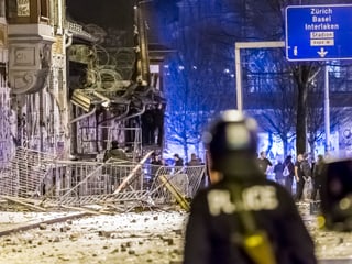 Ein Polizist.