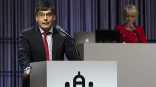 Roger Nordmann am Rednerpult. Roger Nordmann am Rednerpult.