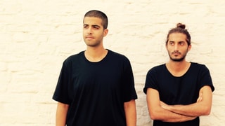 Arash (R) und sein DJ-Kollege Anoosh: Nach der Street Parade 2014 in Zürich packten sie die Freiheit. Arash (R) und sein DJ-Kollege Anoosh: Nach der Street Parade 2014 in Zürich packten sie die Freiheit.