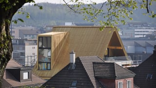 Goldenes Dach von Olten: Zu grosse Lukarnen und zu auffällige Farbe.