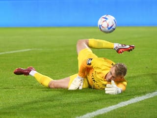 Kersken mit abstehendem Bein
