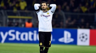 Roman Bürki nach einem Patzer in einem Spiel mit Borussia Dortmund.