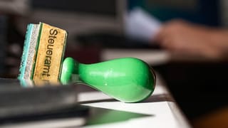 Berner Steueramt benachteiligt Ehefrauen (Artikel enthält Audio)