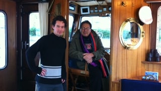 Der junge Zürcher Musiker Moritz Müllenbach (links) mit Alvin Curran auf der MS Sentosa.
