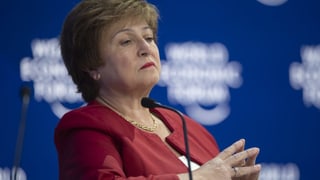 Frau am MK am WEF in Davos