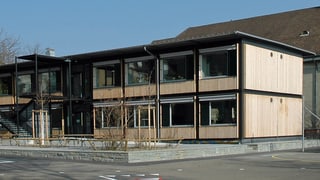 Zweistöckiger «Züri-Modular-Pavillon» in Zürich Wipkingen