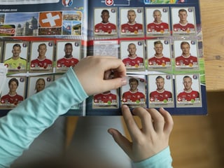 Panini Album aus der Europameisterschaft 2016 in Frankreich
