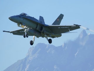 Kampfjet F/A-18. Kampfjet F/A-18.