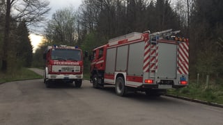 Zwei Feuerwehrautos