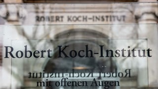 Eingang ins Robert-Koch-Institut.