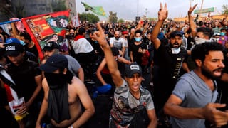Protestierende in Bagdad. Protestierende in Bagdad.