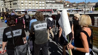 Teilnehmer des «Marche noire» in Lausanne Teilnehmer des «Marche noire» in Lausanne