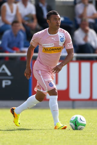 Die Grasshoppers geben dem talentierten Ex-Internationalen noch einmal die Chance, Fuss im Profi-Fussball zu schaffen. Der Offensivspezialist mit kolumbianischen Wurzeln hatte in den letzten eineinhalb Jahren keinen Ernstkampf bestritten und war ohne Klub.