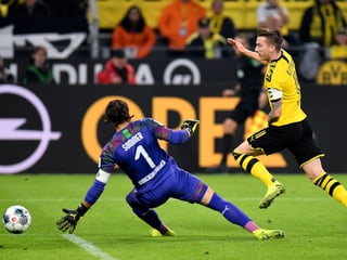 Reus schiesst Reus schiesst