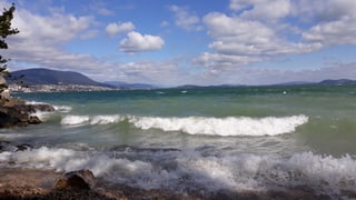 Blick auf den Neuenburgersee bei Boudry. Blick auf den Neuenburgersee bei Boudry.
