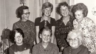Schwarzweissbild des Vorstands der Frauengemeinschaft im Jahr 1971. Schwarzweissbild des Vorstands der Frauengemeinschaft im Jahr 1971.