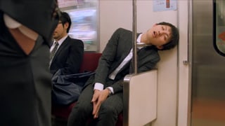 Öffentliches Schlafen in Japan