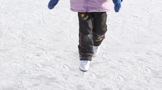 Kind auf Eis