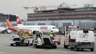 Swissair-Flieger am Flughafen Genf