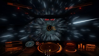 Kurz vor dem Hyperspace-Sprung zieht sich der Raum lang. Kurz vor dem Hyperspace-Sprung zieht sich der Raum lang.