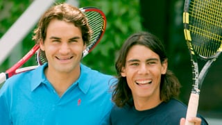 Roger Federer und Rafael Nadal bei den French Open 2005. 