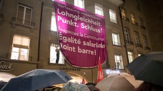 Plakat zur Lohngleichheit. Plakat zur Lohngleichheit.