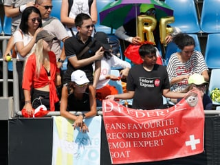 Federer-Fans beim Training.