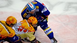 Hockeyspieler auf dem Eis.