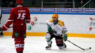 Marty Sertich auf dem Eis