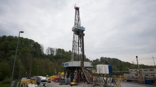 Der Bohrturm des Geothermie-Projekts im St. Galler Sittertobel.