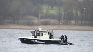 Im Dezember rettete die Seepolizei der Kantonspolizei Thurgau vor Steckborn eine Kajakfahrerin.