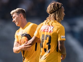 Christian Fassnacht (links) und Kevin Mbabu von den Young Boys