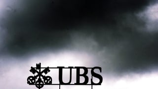 Dunkle Wolken über dem UBS-Logo