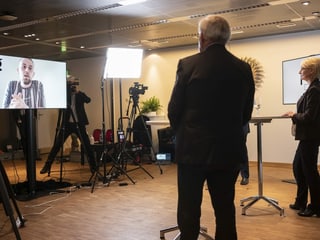 YouTube-Interview. YouTube-Interview.