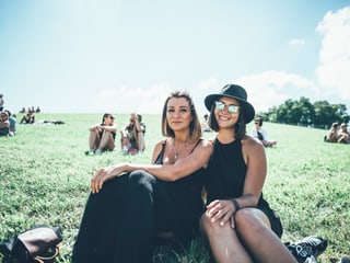 Festivalbesucherinnen Festivalbesucherinnen