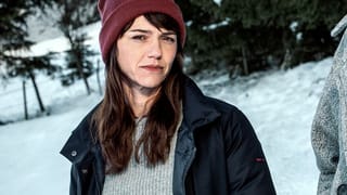 Ein Mann und eine Frau im Schnee Ein Mann und eine Frau im Schnee