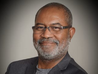 Porträtbild des echten Ron Stallworth. Porträtbild des echten Ron Stallworth.