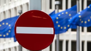 Stoppschild vor dem EU-Hauptsitz.