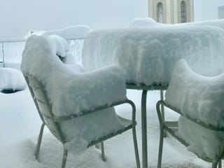 Verschneiter Balkon