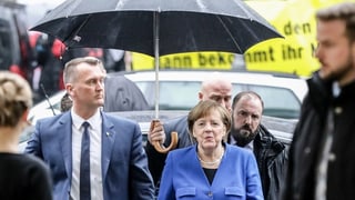 Bundeskanzlerin Angela Merkel trifft zu den letzten Gesprächen in Berlin ein.