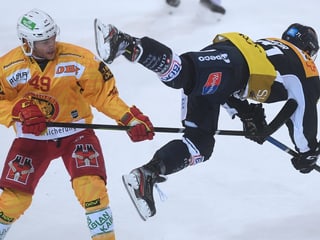 Ben Maxwell (l.) erhält bei den SCL Tigers viel Eiszeit. Ben Maxwell (l.) erhält bei den SCL Tigers viel Eiszeit.