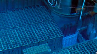Abklingbecken im Reaktor 4 des AKW Fukushima Abklingbecken im Reaktor 4 des AKW Fukushima