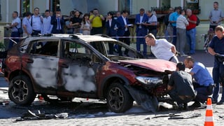 Zerstörtes Auto, in dem Scheremet drin sass.