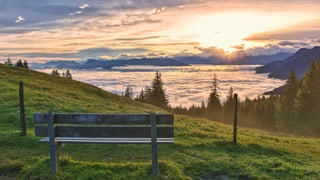 Blick vom Gurnigel auf ein Nebelmeer. Darüber hatte es aber auch hohe Wolkenfelder. Blick vom Gurnigel auf ein Nebelmeer. Darüber hatte es aber auch hohe Wolkenfelder.