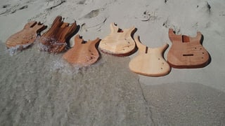 Gitarren am Meer