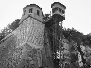 Mattenlift schwarzweiss