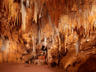 Blick in die Luray Caverns mit der Stalacpipe-Orgel.